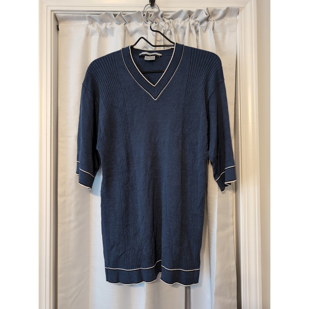 Tiger Woods Men's Size Large Blue V- Neck Short Sleeve‎ Sweater